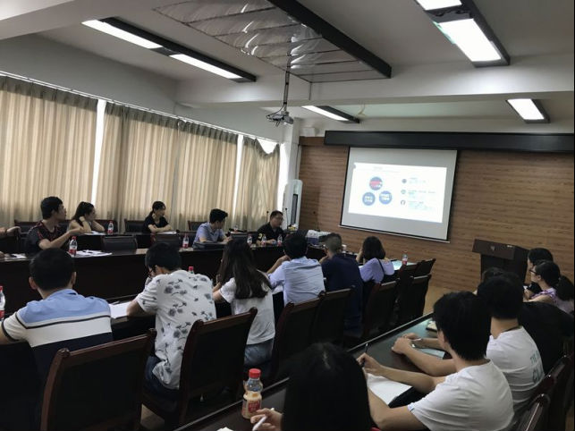 西安環(huán)保專家到青山環(huán)保開展環(huán)評新導則專題培訓和討論